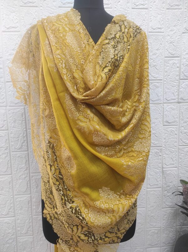 LACE SHAWLS MANUFACTURER