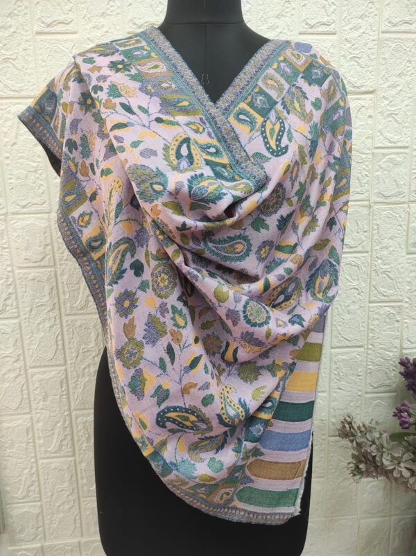 KANI SHAWLS MANUFACTURER