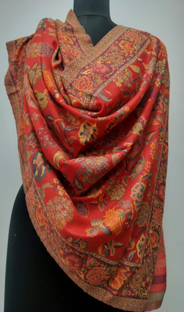 KANI SHAWLS MANUFACTURER
