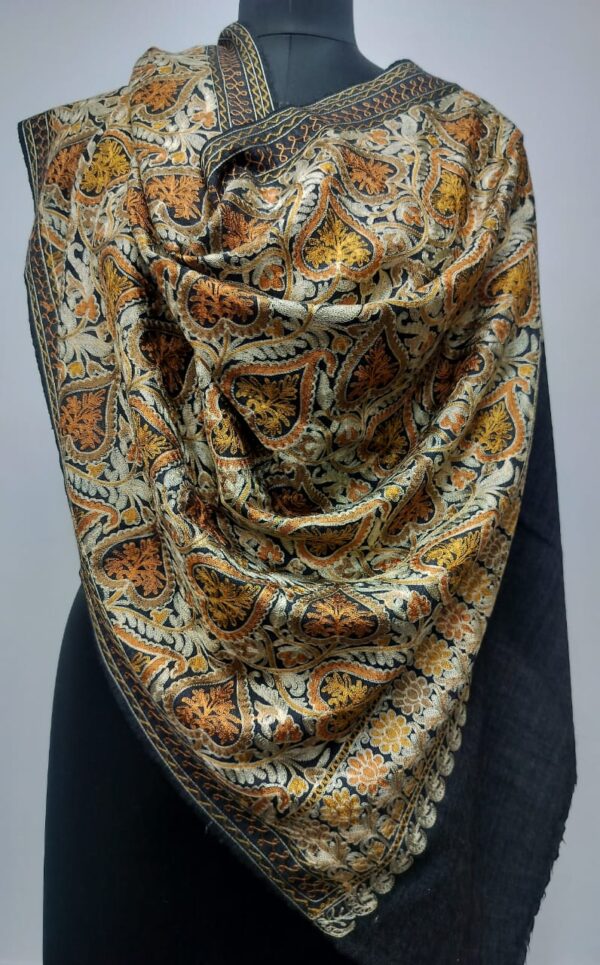 EMBROIDERED SHAWLS MANUFACTURER