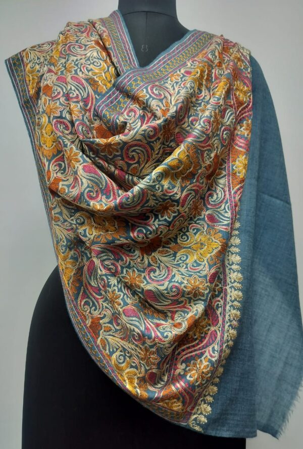 EMBROIDERED SHAWLS MANUFACTURER