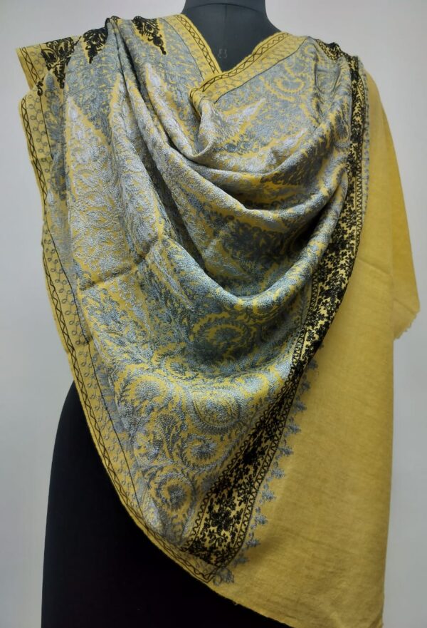 EMBROIDERED SHAWLS MANUFACTURER
