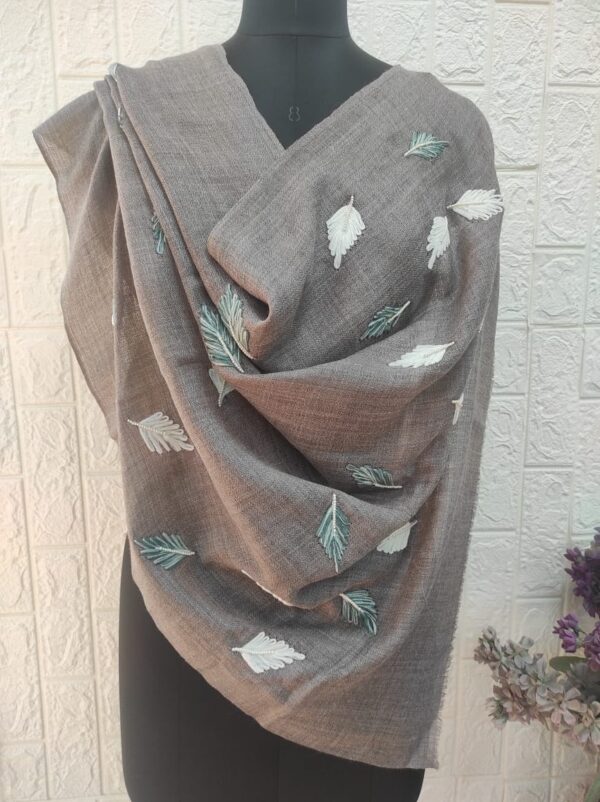 EMBROIDERED SCARVES MANUFACTURER