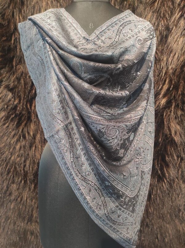 FRINGED TASSEL SCARVES MANUFACTURER
