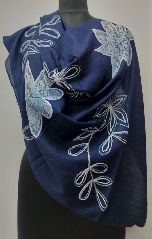 EMBROIDERED SHAWLS & SCARVES MANUFACTURER