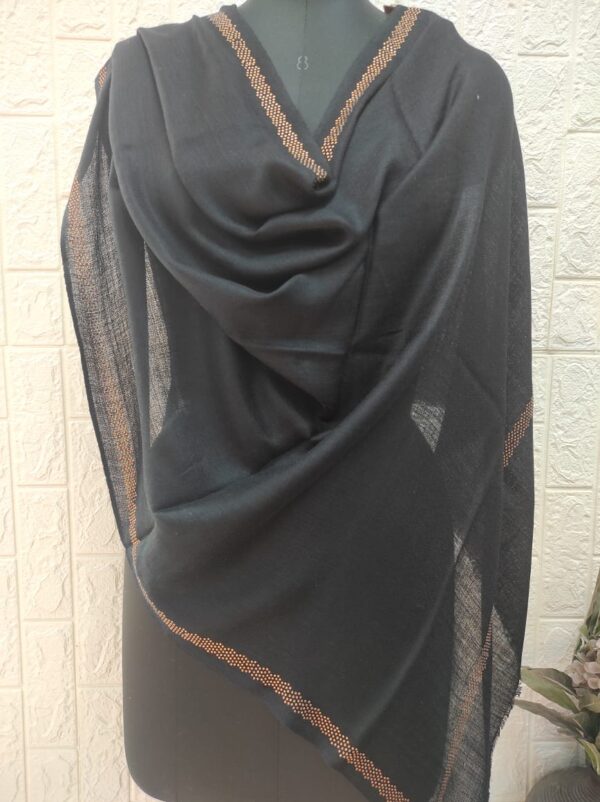 CRYSTAL SHAWLS MANUFACTURER