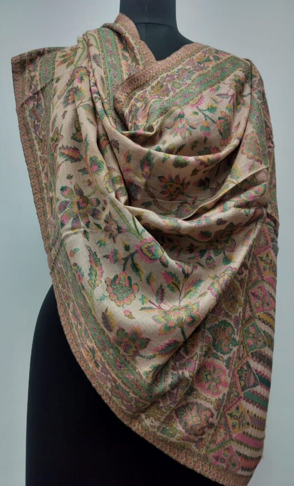 WINTER SHAWLS & SCARVES MANUFACTURER