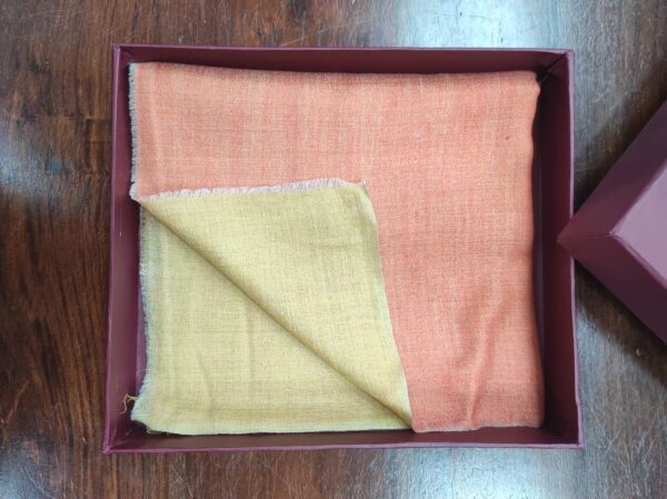 PRIVATE LABEL SHAWLS & SCARVES MANUFACTURER