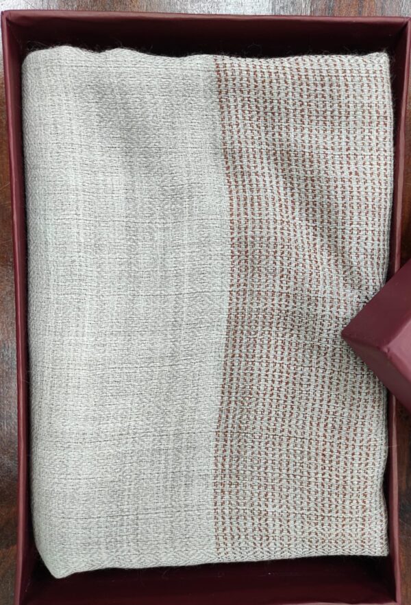 PASHMINA SHAWLS & SCARVES MANUFACTURER
