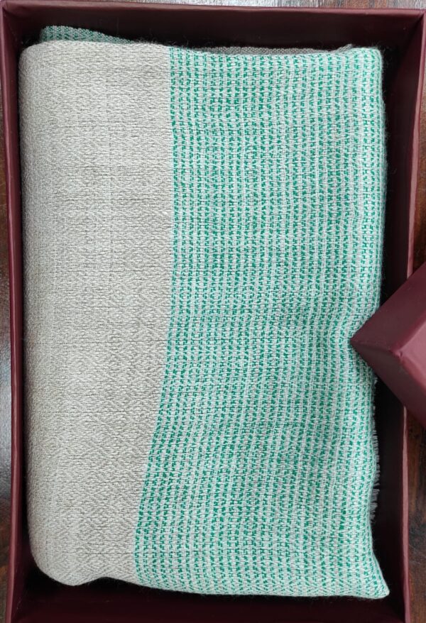 PASHMINA SHAWLS & SCARVES MANUFACTURER