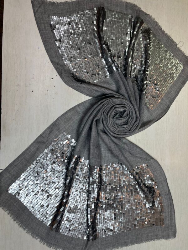FASHION SCARVES MANUFACTURER