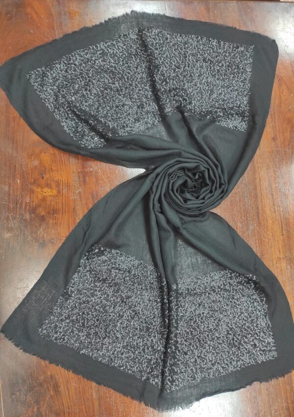 FASHION SCARVES MANUFACTURER