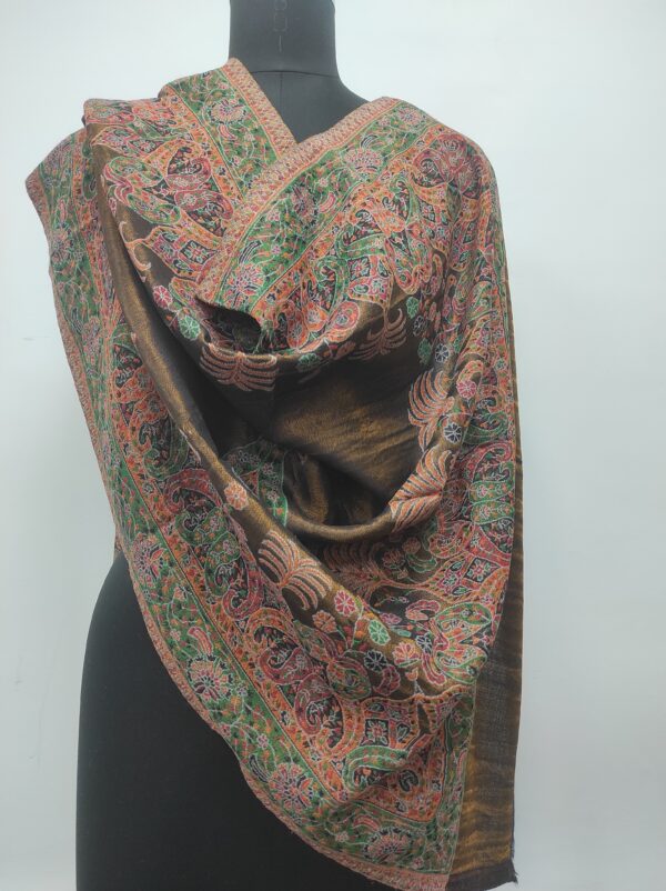 KANI SHAWLS MANUFACTURER