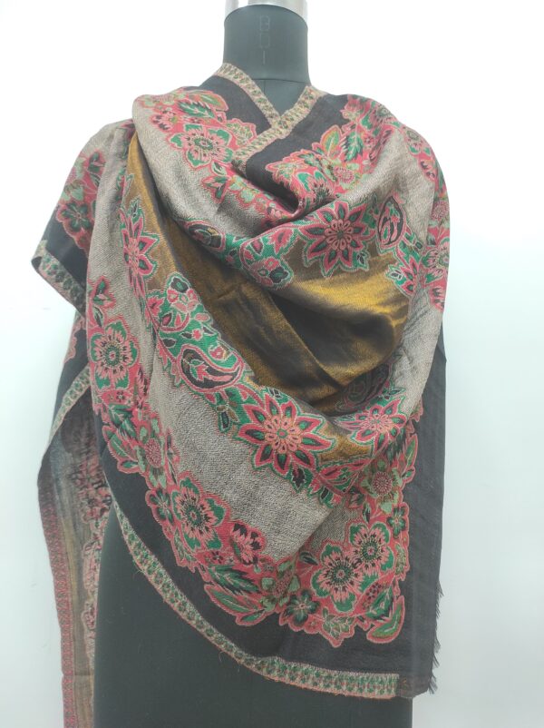 KANI SHAWLS MANUFACTURER