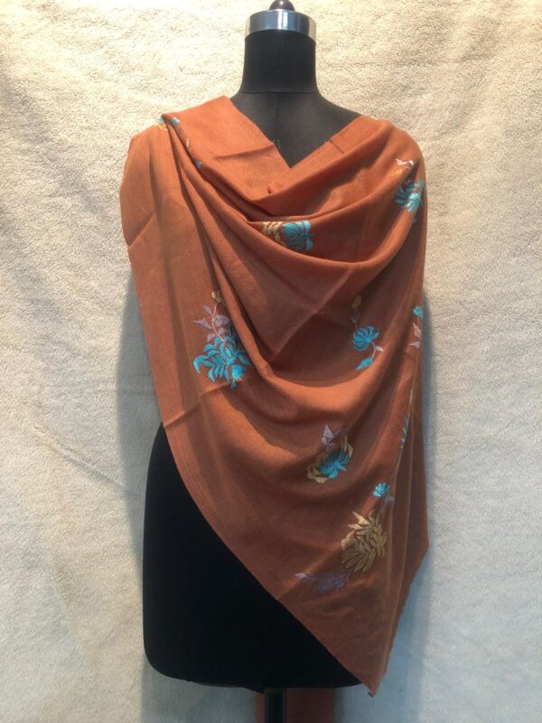 EMROIDERED SHAWL MANUFACTURER