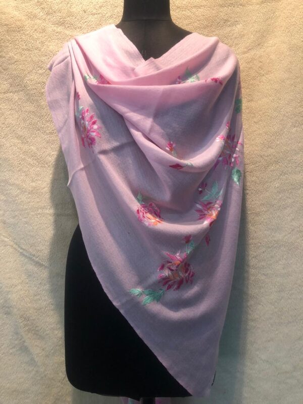 EMROIDERED SHAWL MANUFACTURER