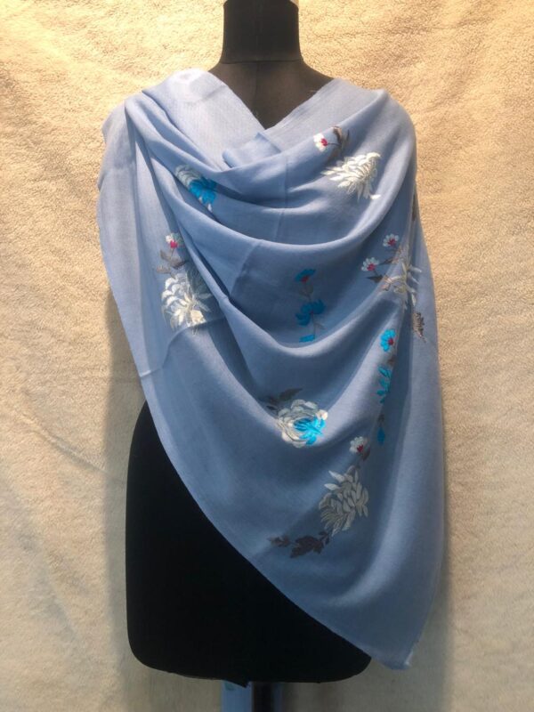 EMROIDERED SHAWL MANUFACTURER