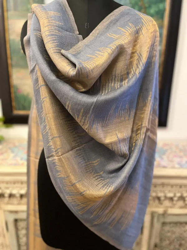 Greyish Blue New Zig Zag Zari Ladies Designer Shawls Manufacturer, Wholesale & Export Supplier