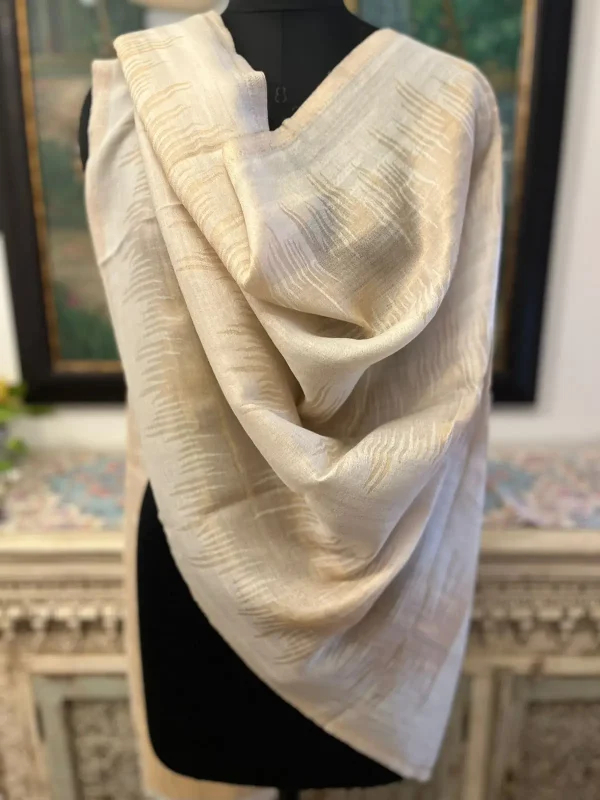 Off White New Zig Zag Zari Ladies Designer Shawls Manufacturer | Savita Shawls