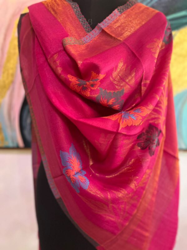 Fine Wool Zari Flower Design Stole, Red – Zari Border, Wholesale & Private Label